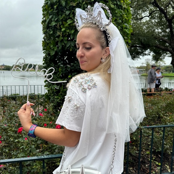 Vera Wang x Disney Minnie Mouse Ears Tiara Headband - Picture 8 of 9